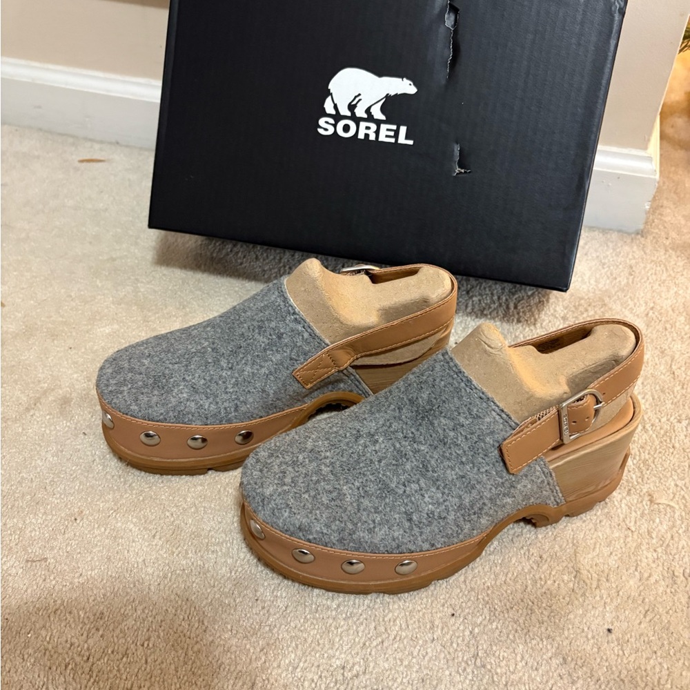 Sorel Gray and Tan Clogs
